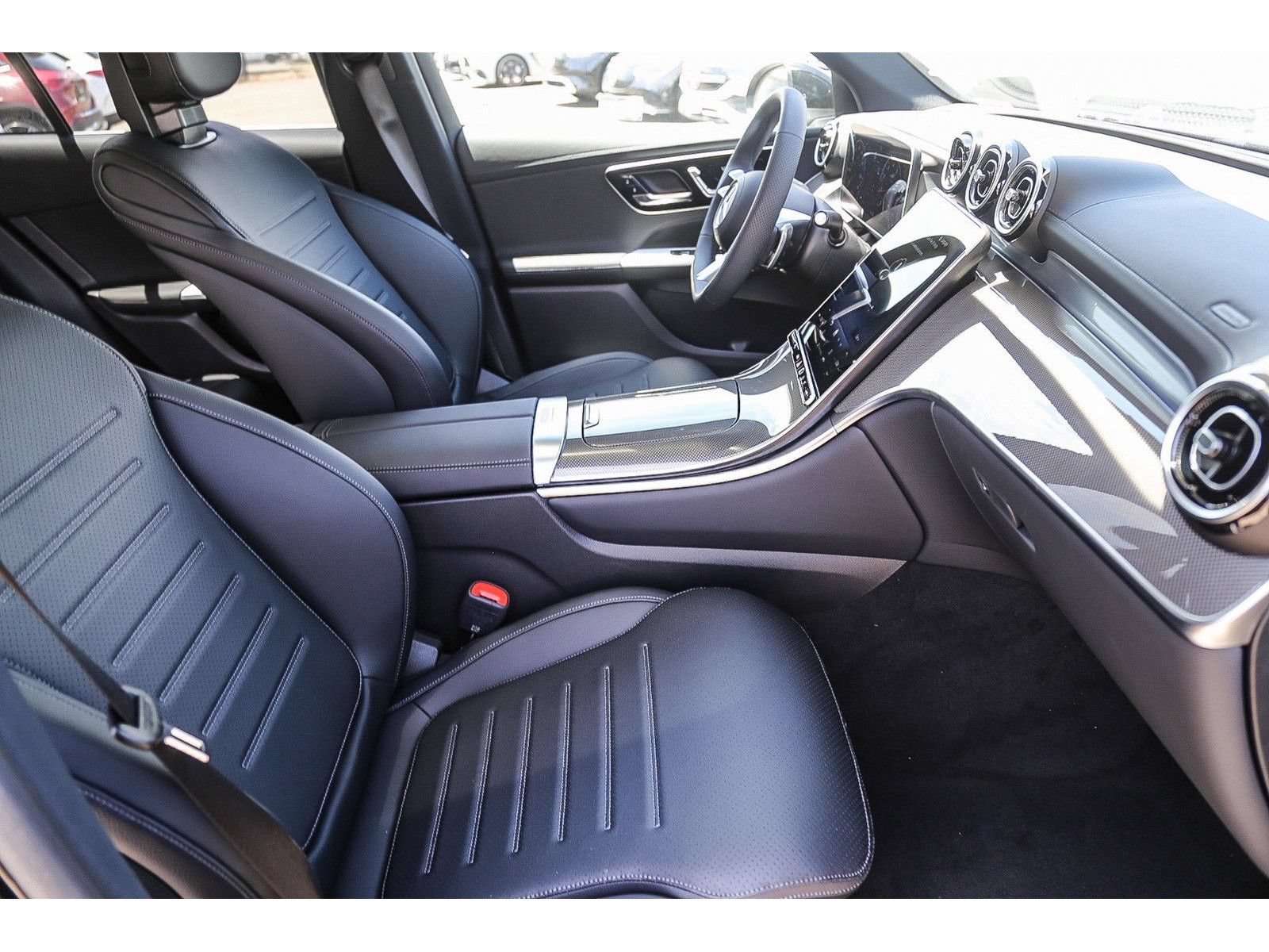 New 2026 Mercedes-Benz GLC 300 4MATIC image 15