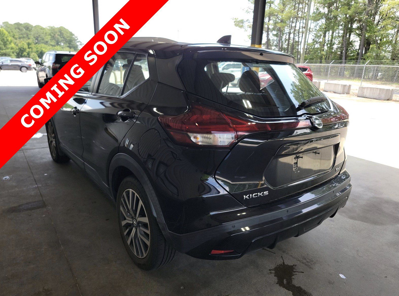 Used 2021 Nissan Kicks SV FWD image 4