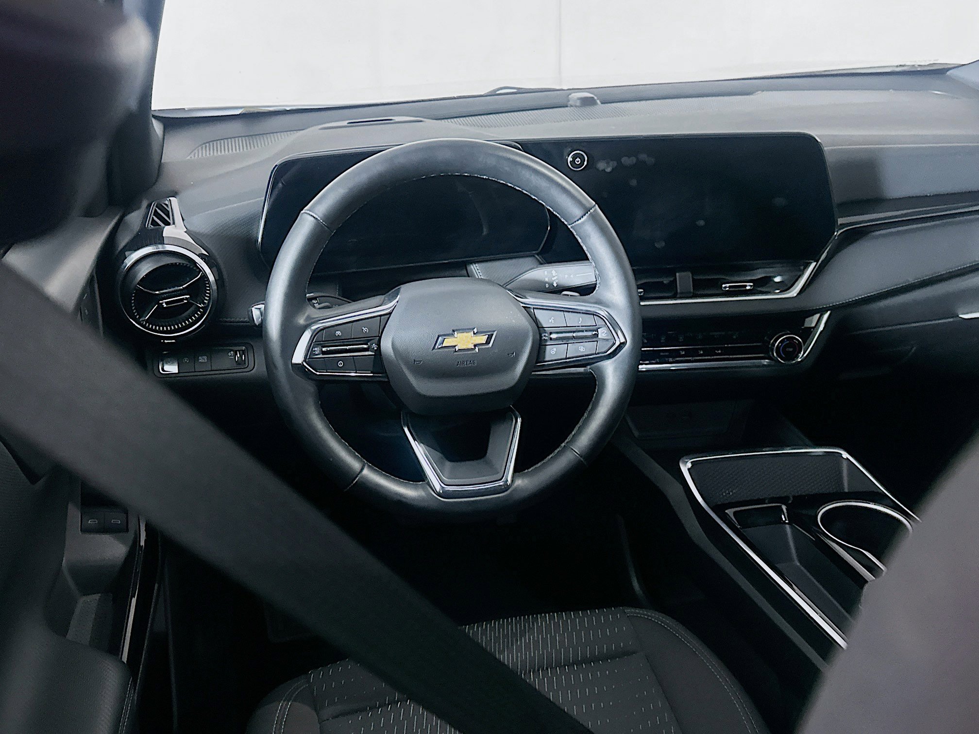 Used 2025 Chevrolet Equinox LT image 17