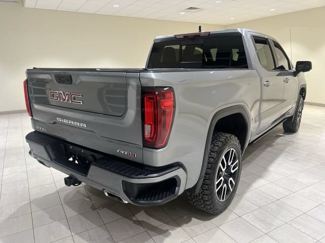 Used 2024 GMC Sierra 1500 AT4 w/ Technology Package AWD/4WD image 5