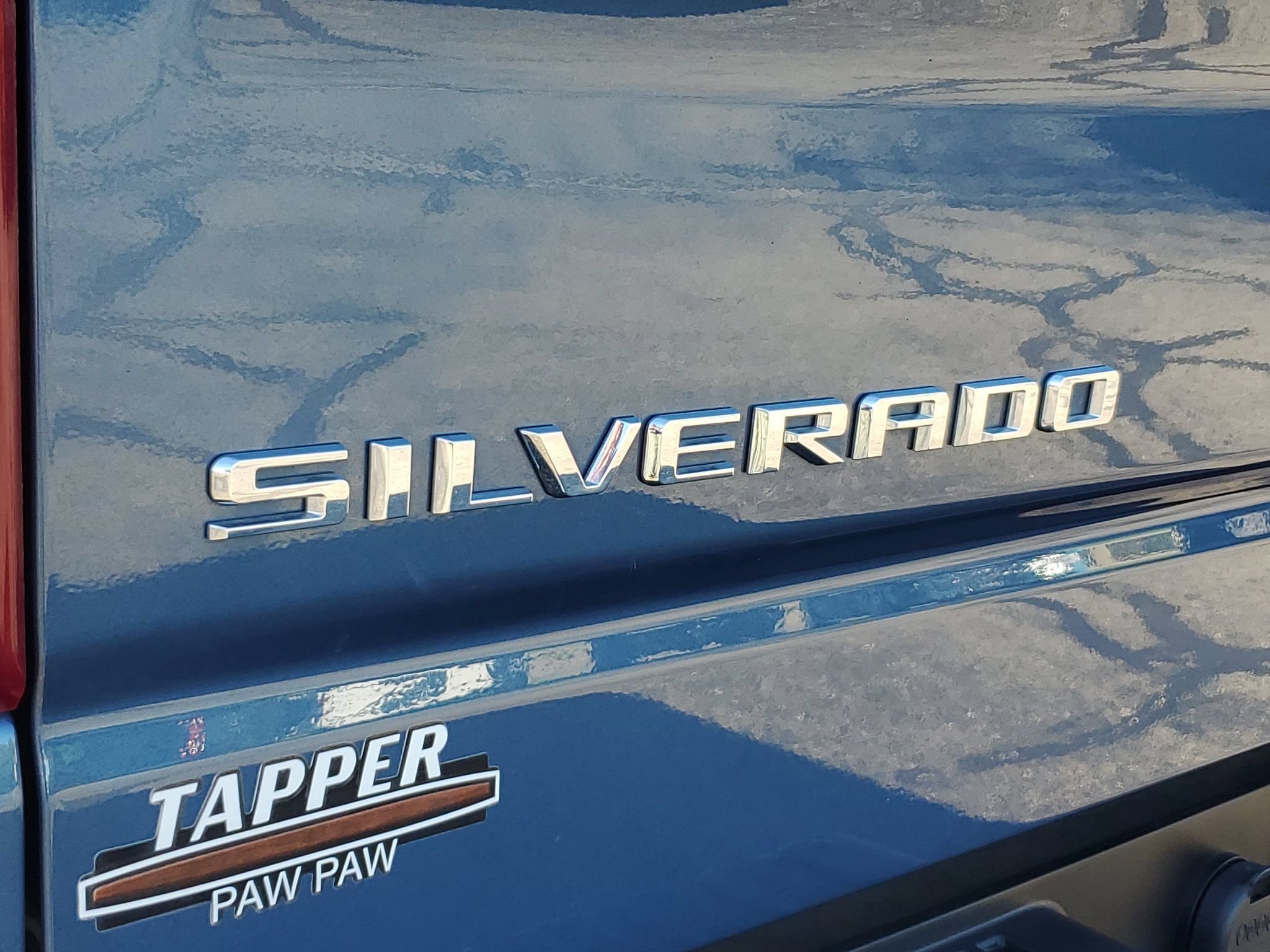 Used 2024 Chevrolet Silverado 1500 LT AWD/4WD image 7