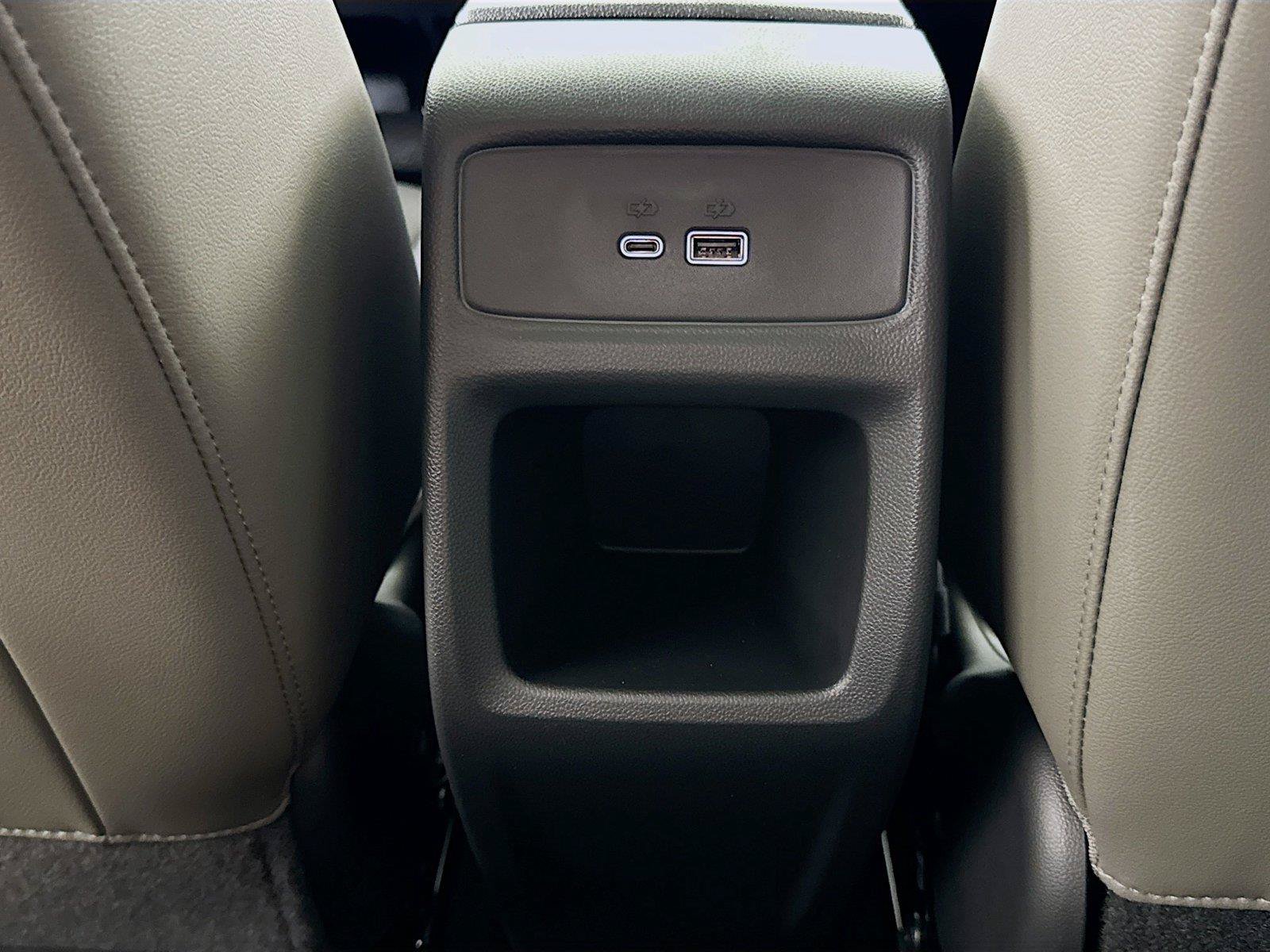 New 2026 Chevrolet Trax ACTIV w/ Sunroof Package FWD image 13