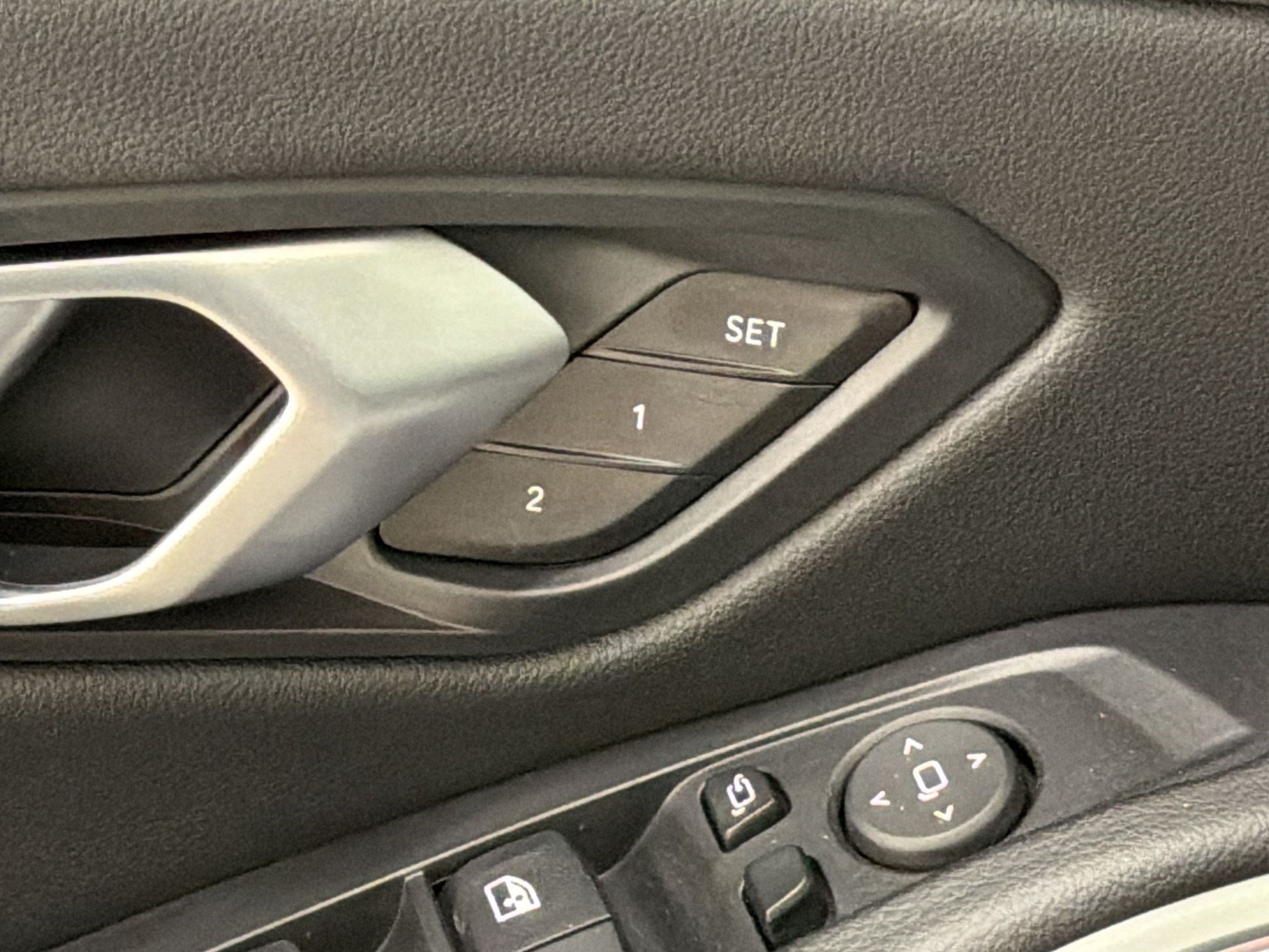 Certified 2025 BMW 330i Sedan RWD image 33