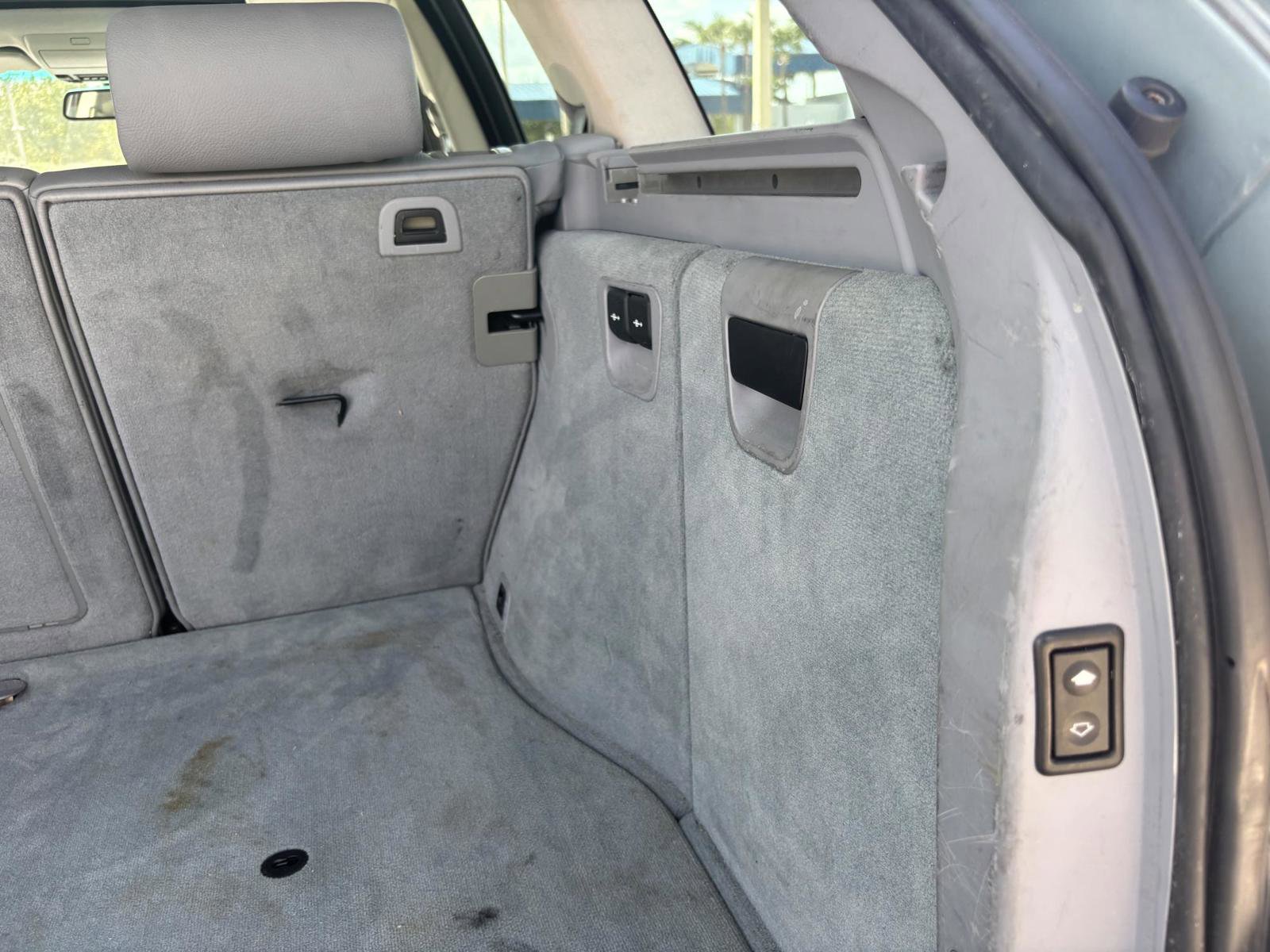 Used 2002 BMW X5 3.0i image 26