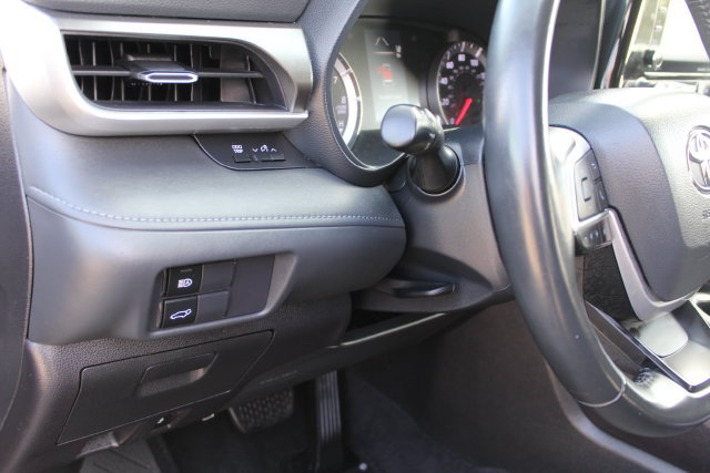 Used 2022 Toyota Highlander LE FWD image 50
