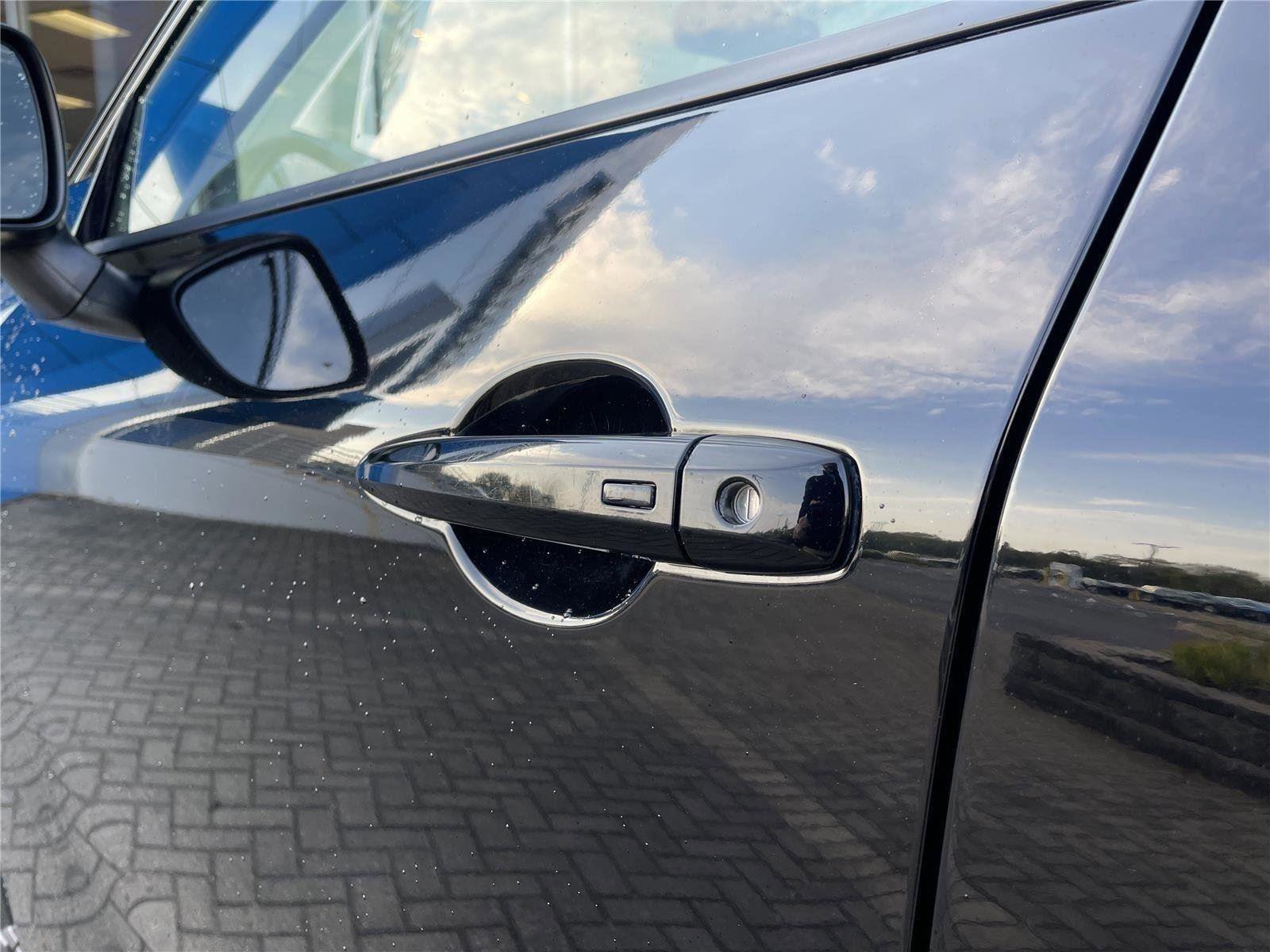 Used 2021 Nissan Rogue SV image 12