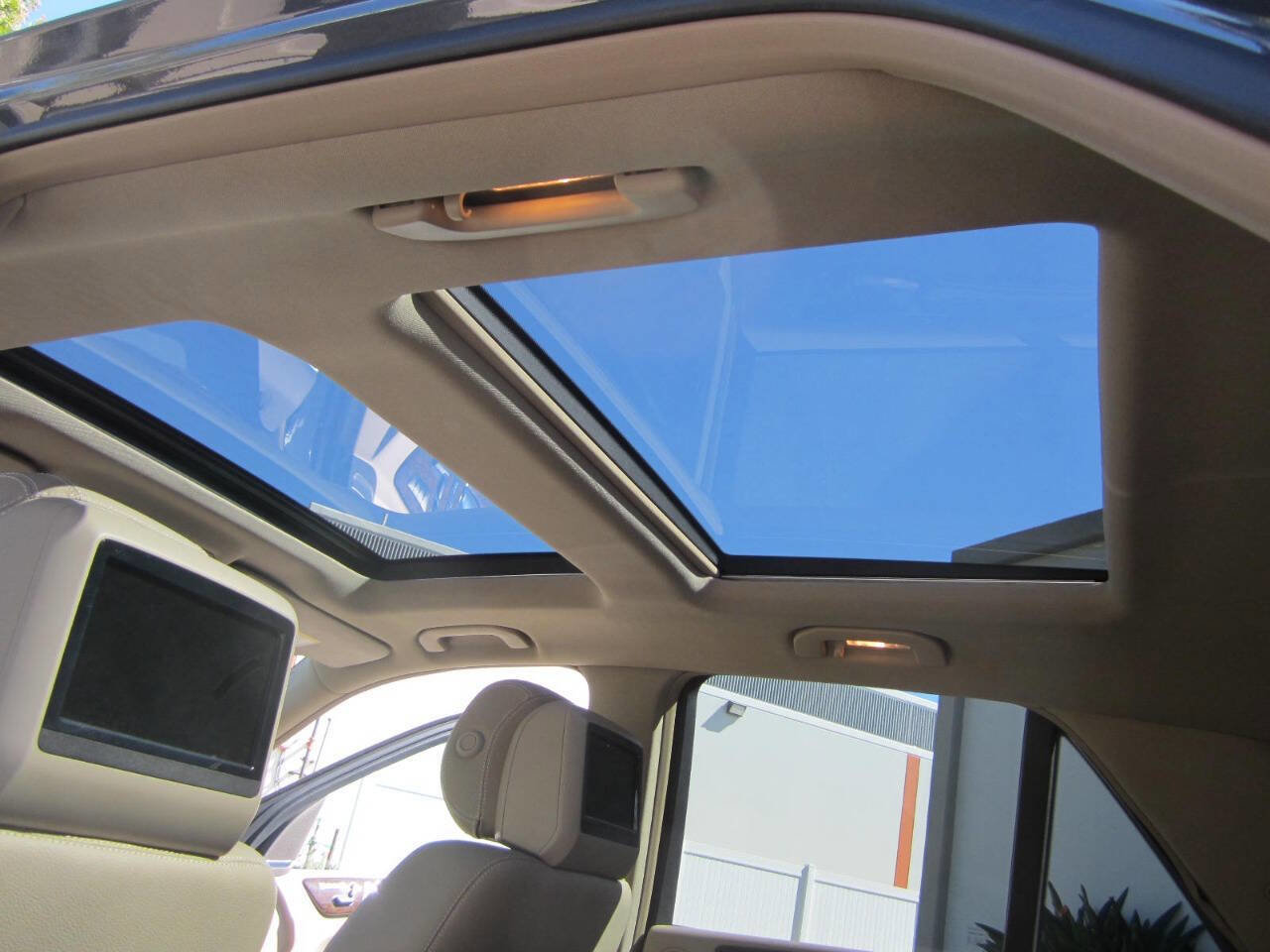 Used 2012 Mercedes-Benz ML 350 ML 350 AWD 4MATIC 4dr SUV image 29