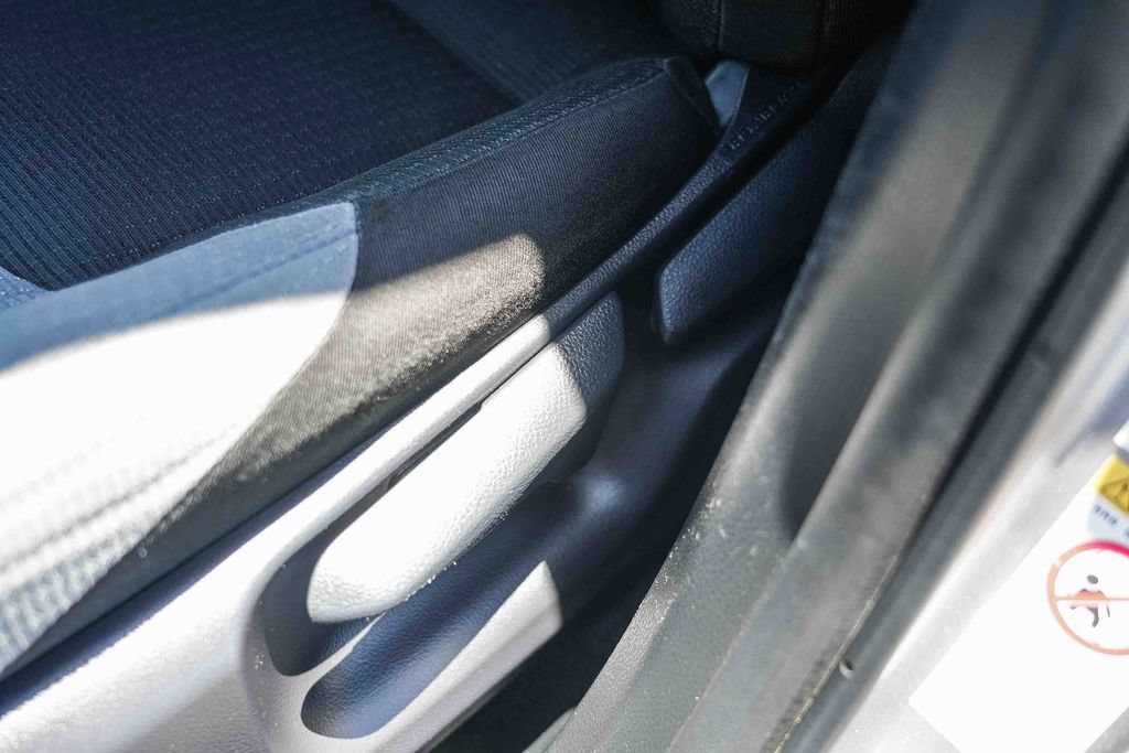 Used 2019 Toyota C-HR XLE FWD image 26