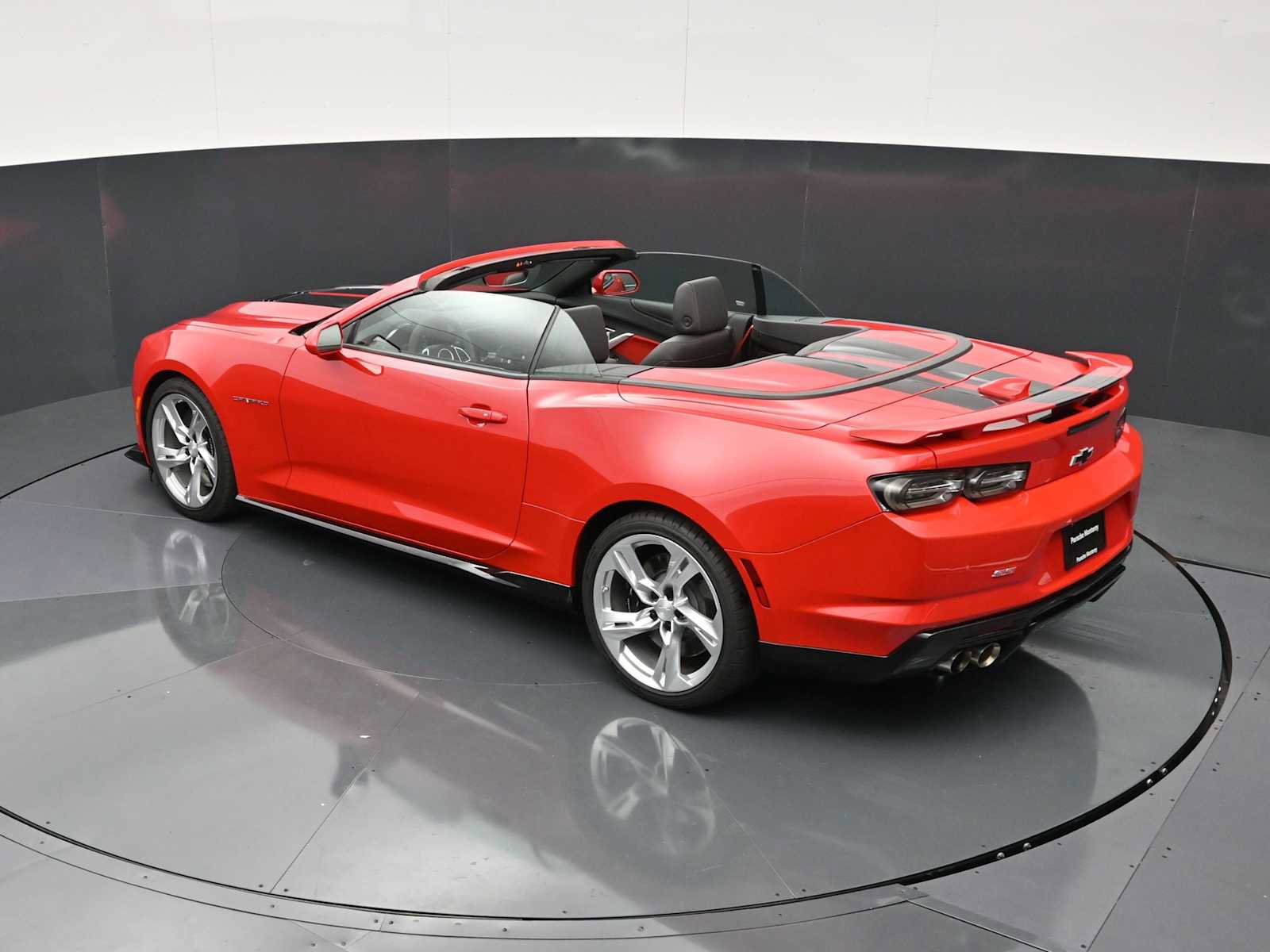 Used 2023 Chevrolet Camaro SS RWD image 30