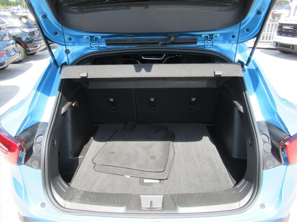 Used 2025 Chevrolet Trax RS image 27