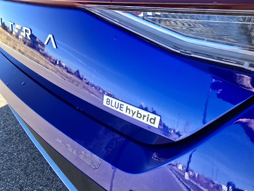 New 2026 Hyundai Elantra Blue image 11