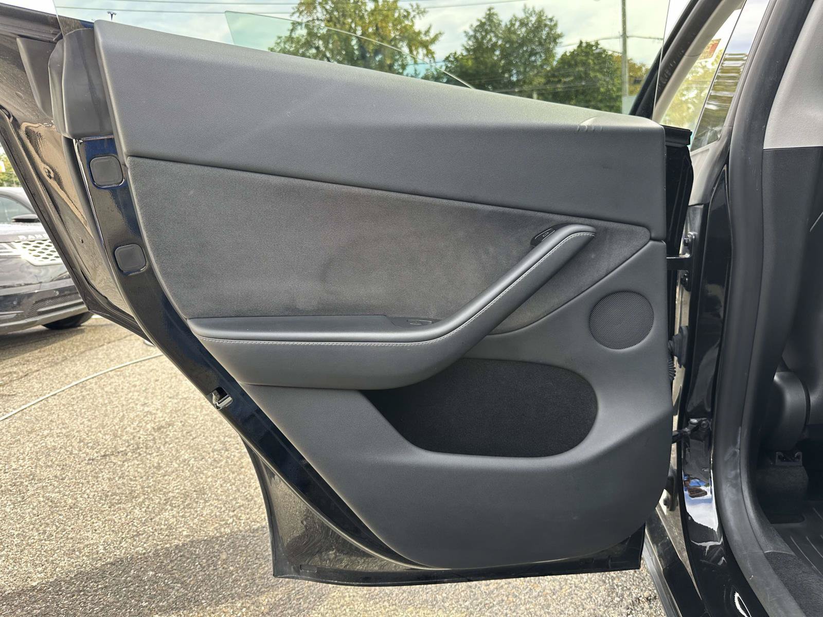 Used 2023 Tesla Model Y Long Range AWD/4WD image 18