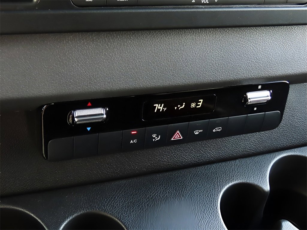 Used 2024 Mercedes-Benz Sprinter 2500 image 41