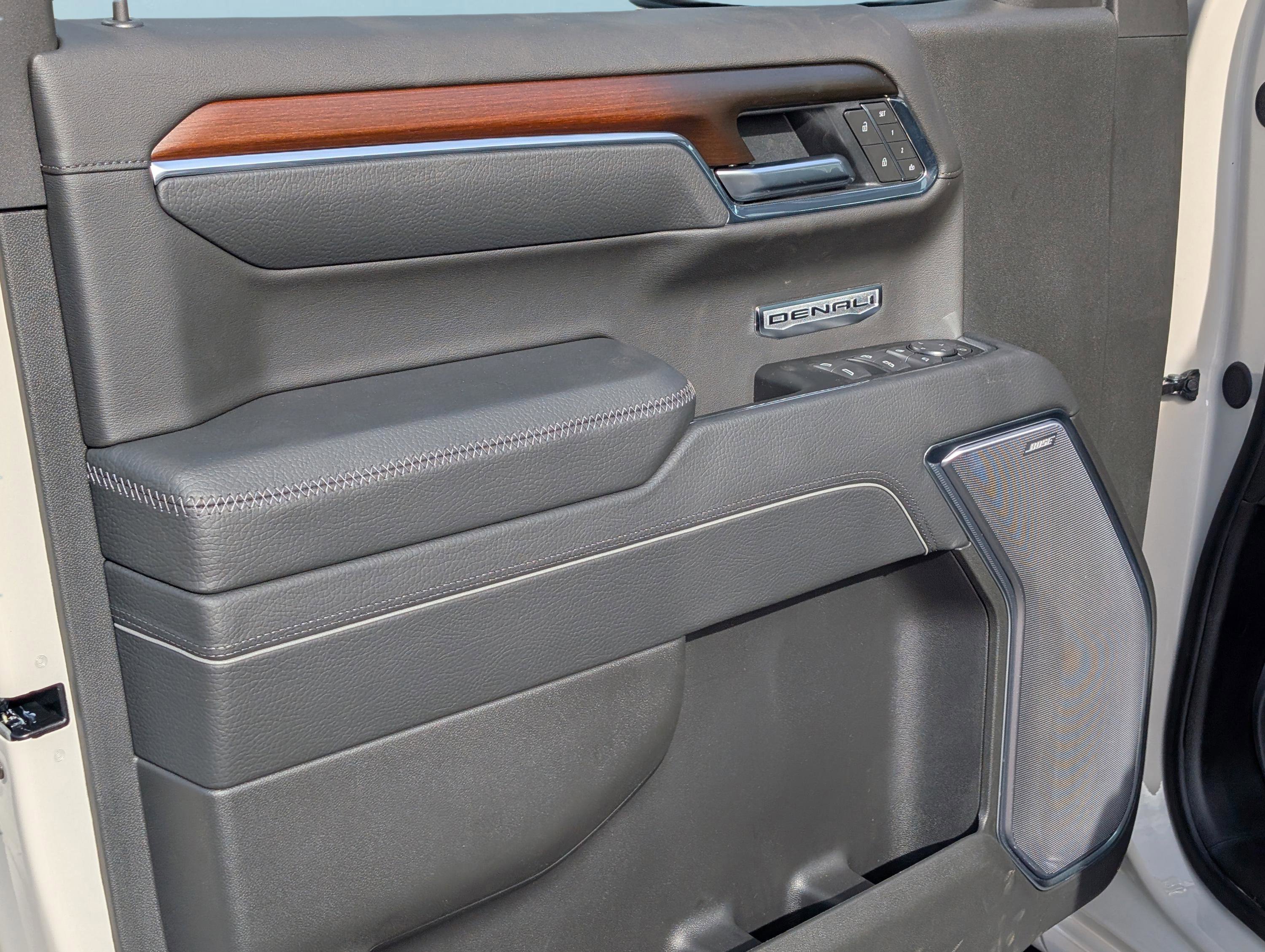 New 2026 GMC Sierra 1500 Denali w/ Denali Reserve Package image 15