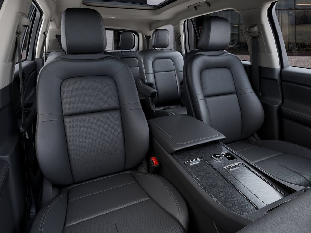 New 2027 Lincoln Aviator AWD w/ Jet Appearance Package image 10