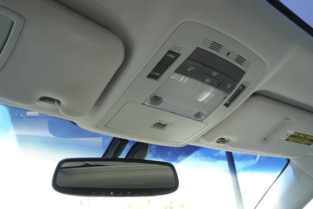Used 2013 Lexus RX 450h AWD w/ Navigation Pkg image 16