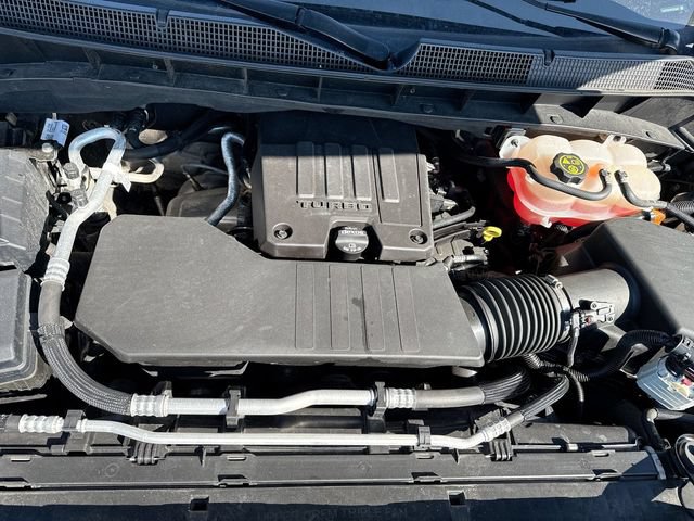 Used 2023 Chevrolet Silverado 1500 Custom AWD/4WD image 26