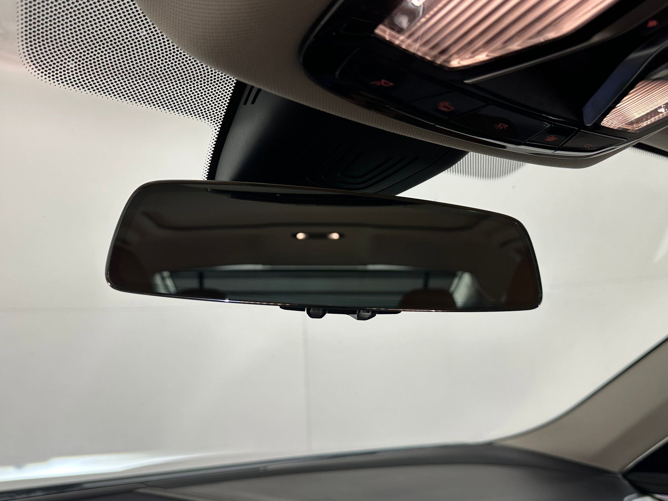 Used 2020 BMW 840i Gran Coupe w/ Comfort Seating Package image 16