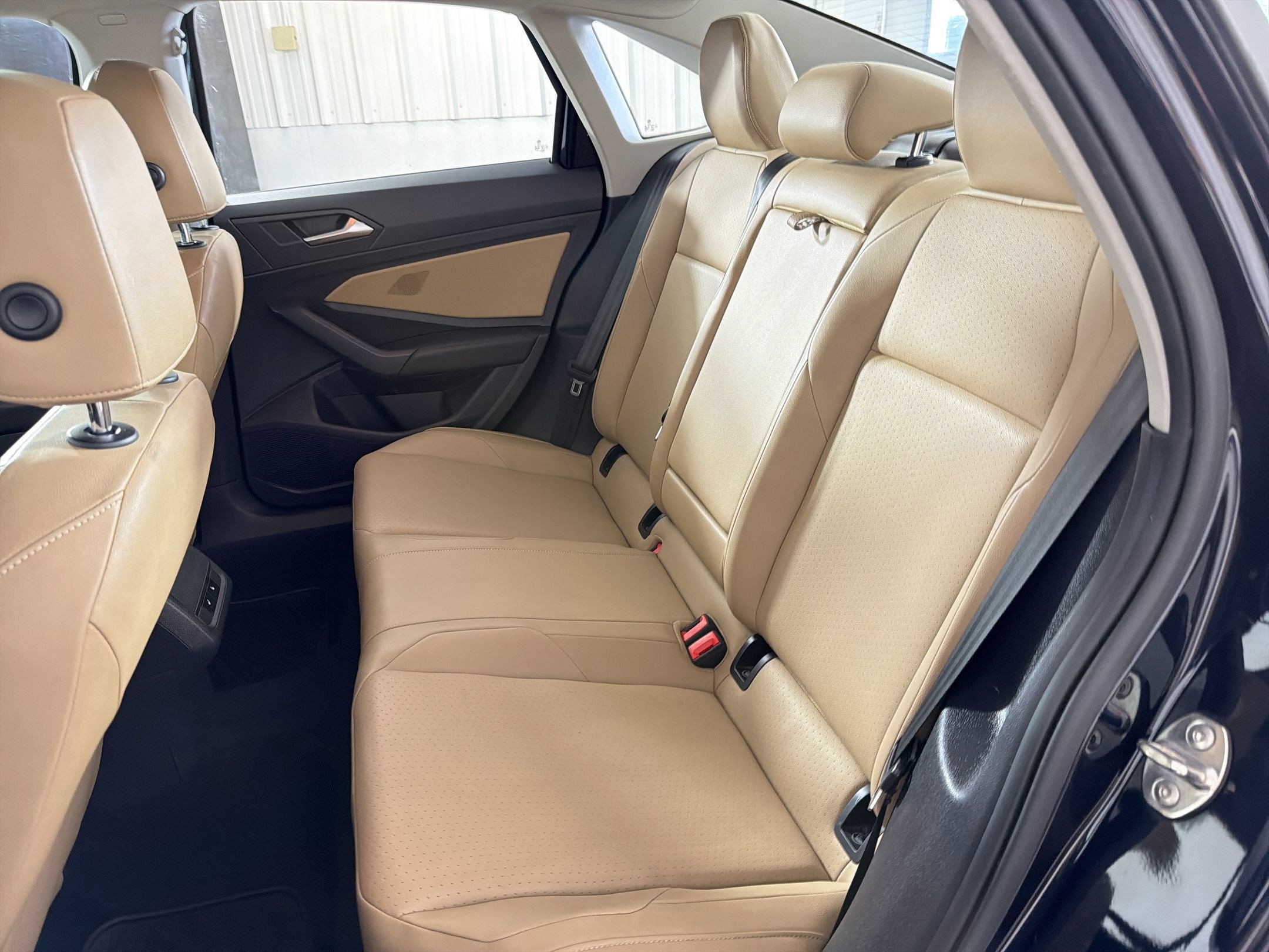 Used 2019 Volkswagen Jetta SEL w/ Cold Weather Package FWD image 12
