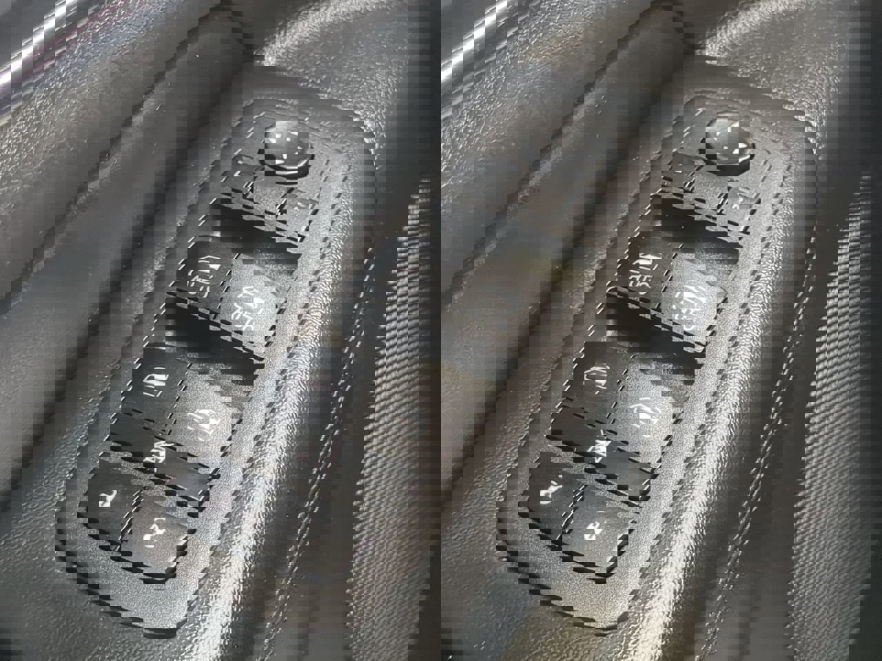 Used 2019 Jeep Grand Cherokee Limited w/ Luxury Group II image 26