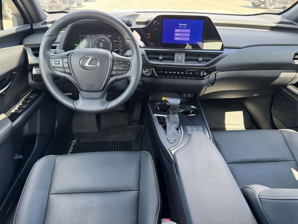 Used 2024 Lexus UX 250h F Sport image 8