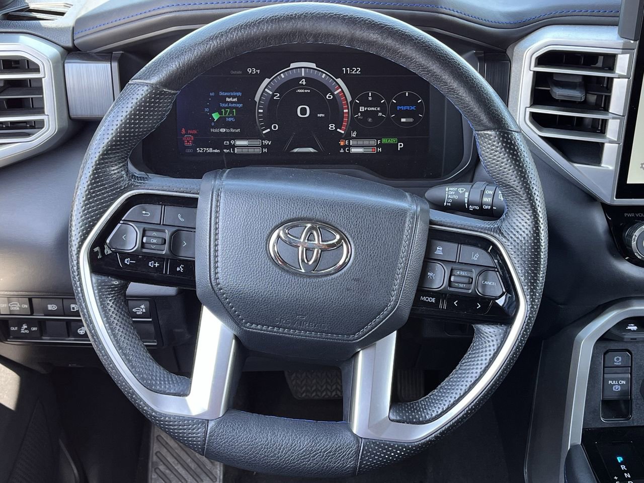 Used 2024 Toyota Sequoia Platinum AWD/4WD image 11