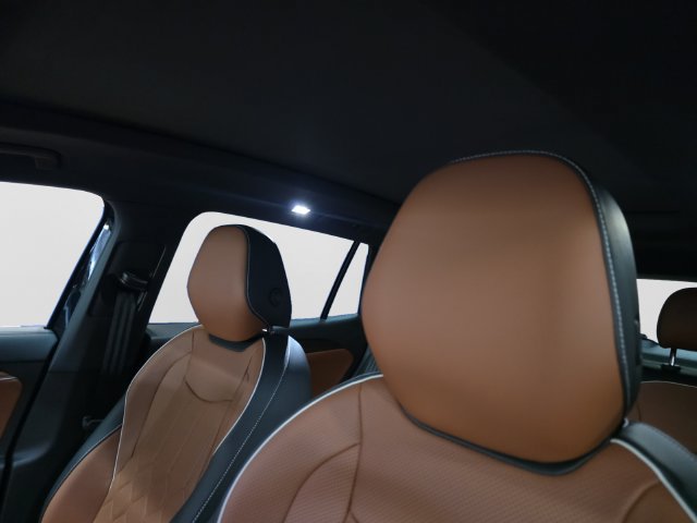 New 2026 Volkswagen Tiguan SEL R-Line AWD/4WD image 12