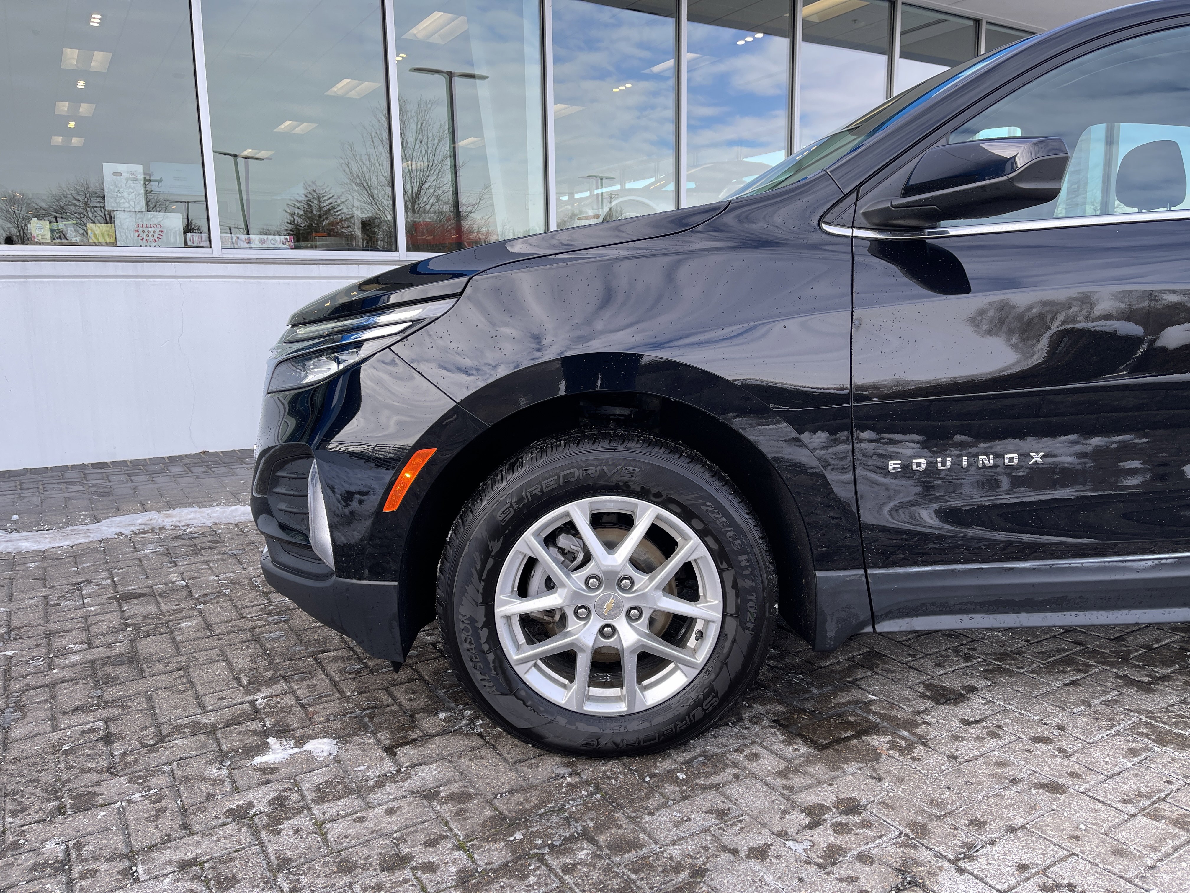 Used 2024 Chevrolet Equinox LT image 10