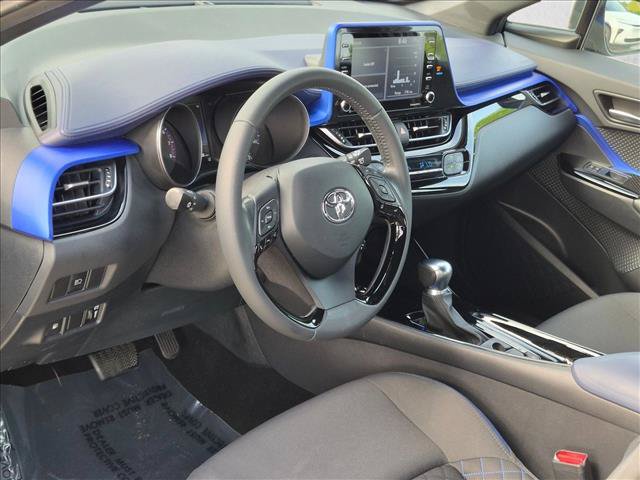 Used 2021 Toyota C-HR XLE FWD image 9