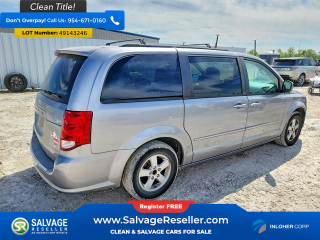 Used 2013 Dodge Grand Caravan SXT image 4