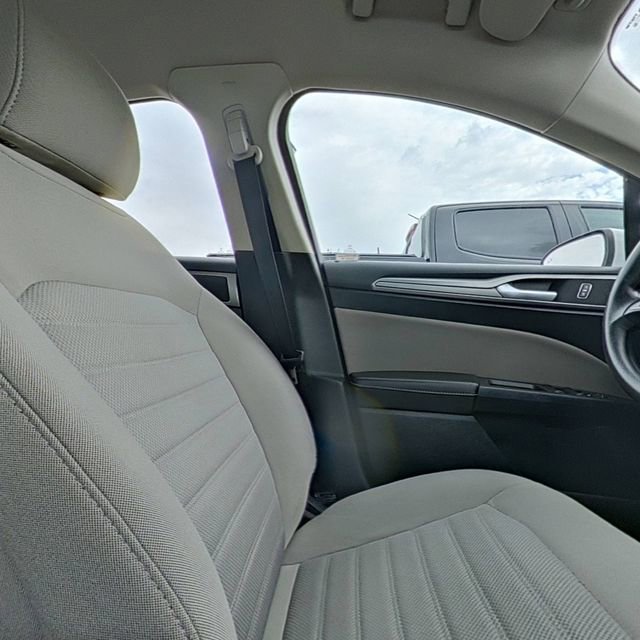 Used 2020 Ford Fusion S image 27