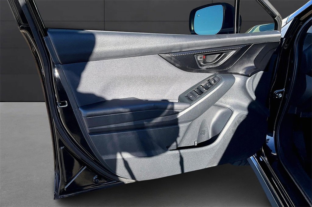 Used 2018 Subaru Crosstrek 2.0i Premium w/ Eyesight System image 13