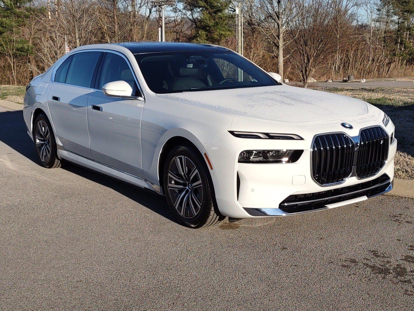 Used 2024 BMW i7 eDrive50 image 6