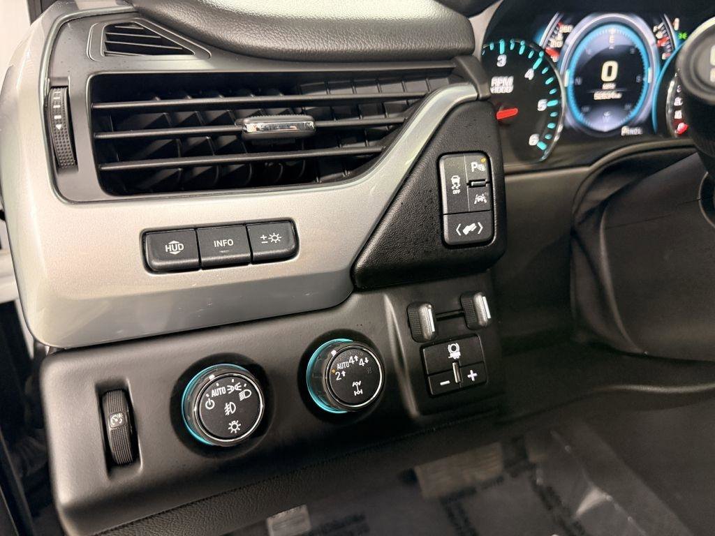 Used 2019 Chevrolet Suburban Premier AWD/4WD image 15
