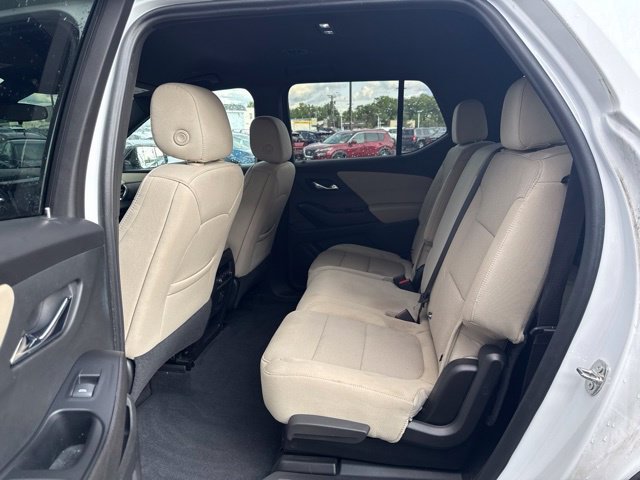 Used 2023 Chevrolet Traverse LS AWD/4WD image 18