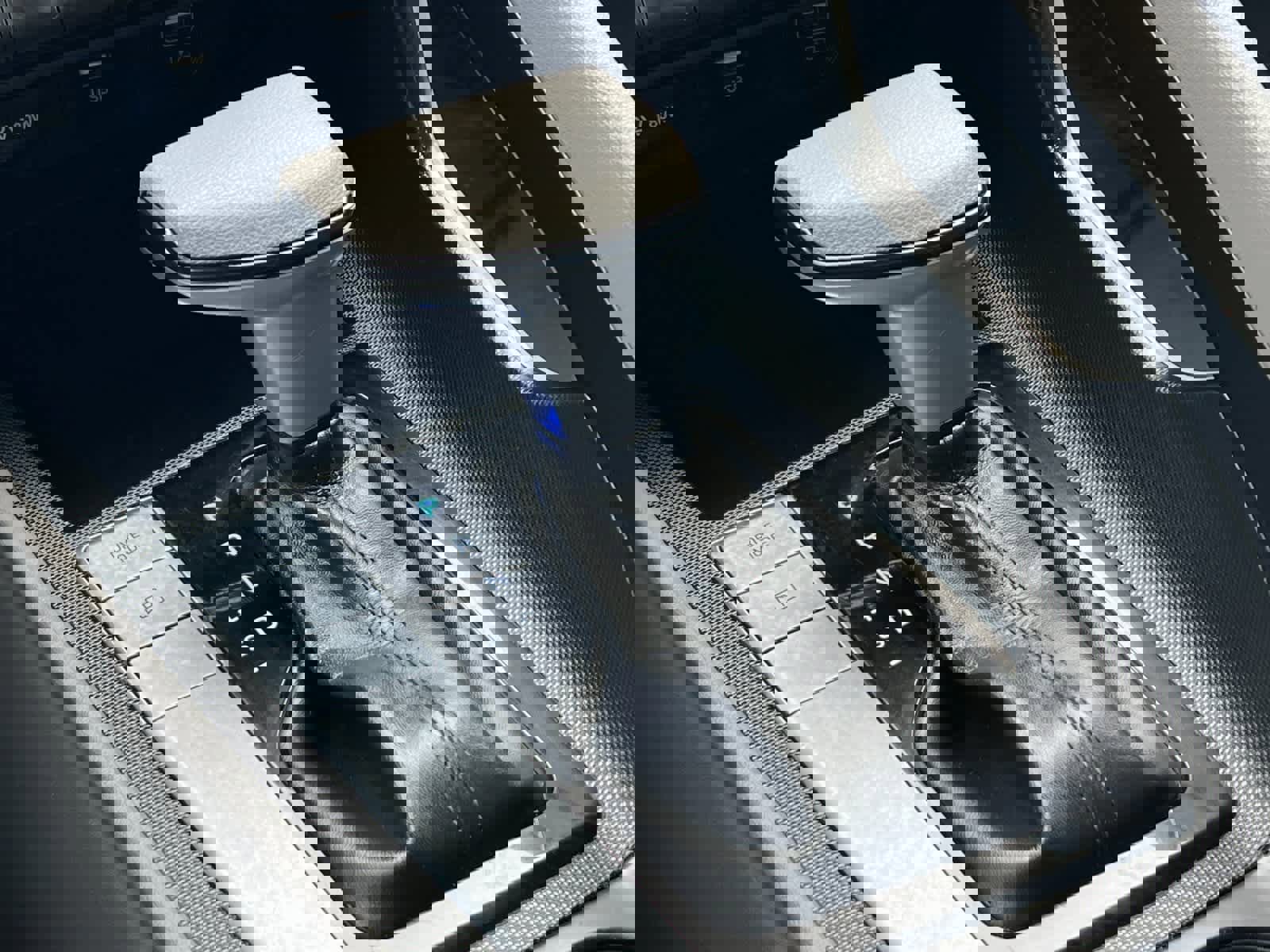 Used 2021 Hyundai Elantra SE image 21