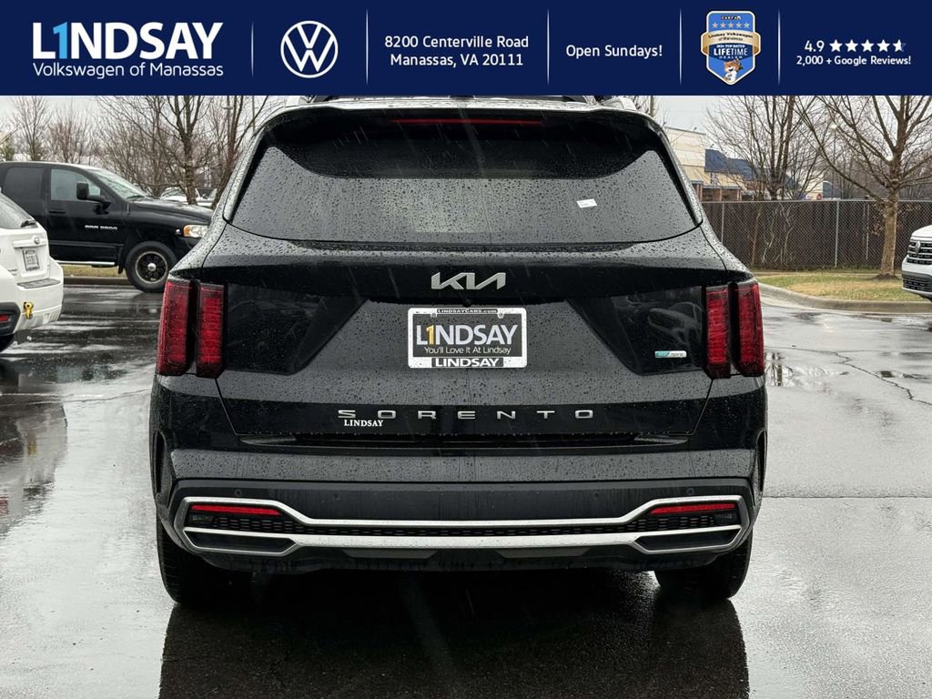 Used 2022 Kia Sorento EX image 3