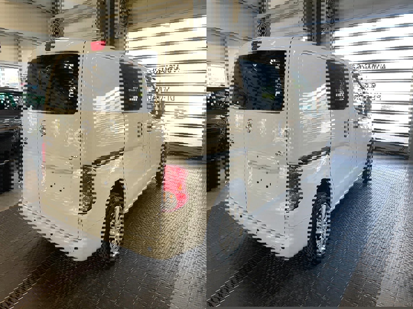 Used 2021 Nissan NV200 SV w/ Sliding Door Glass Package image 22