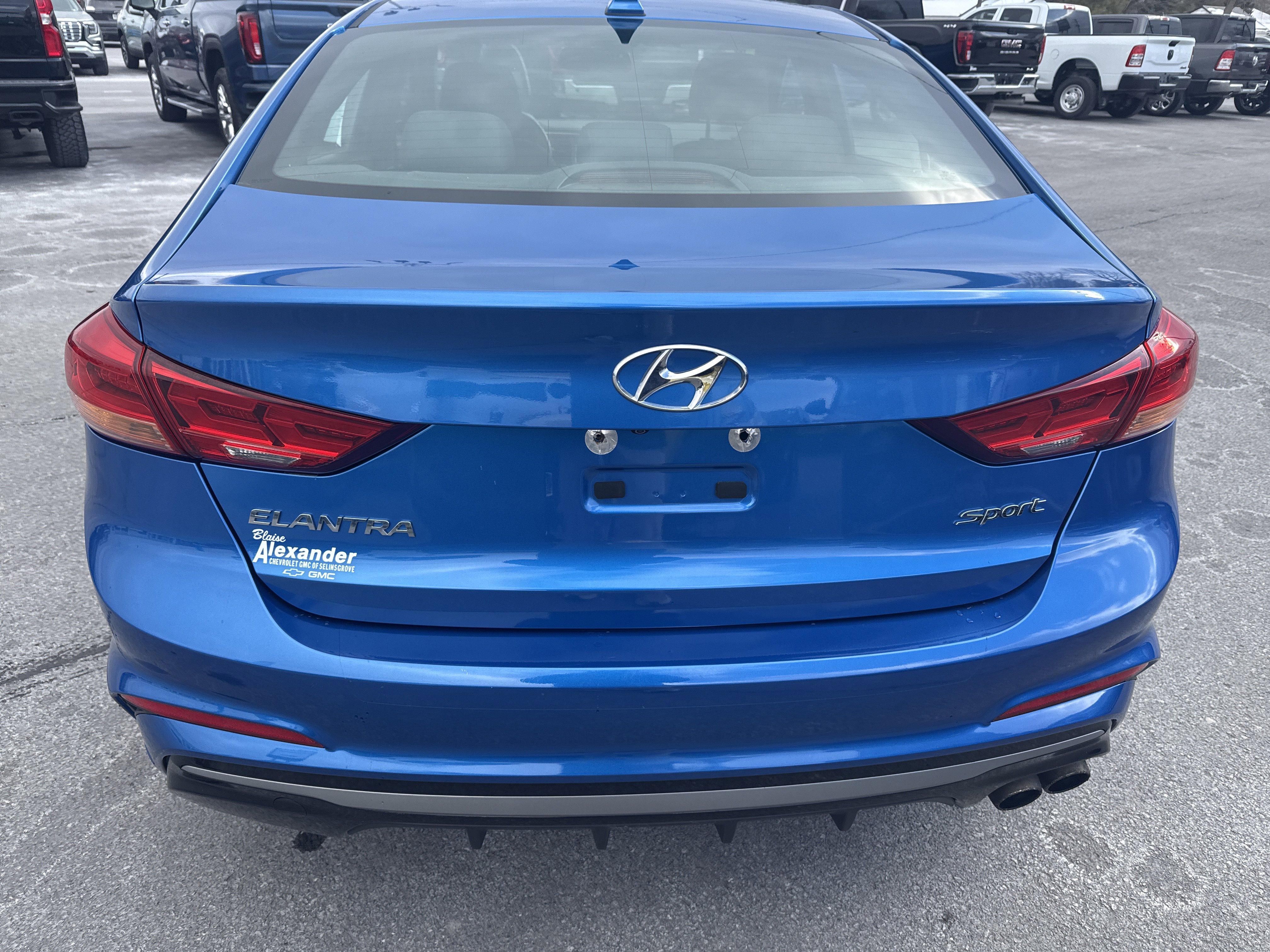 Used 2017 Hyundai Elantra Sport w/ Sport Premium Package 06 video 4