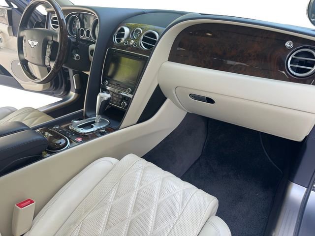 Used 2014 Bentley Flying Spur W12 image 24