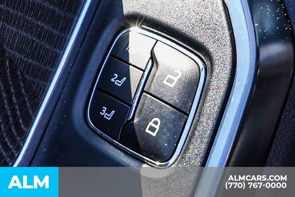 Used 2025 Ford F350 Platinum AWD/4WD image 49
