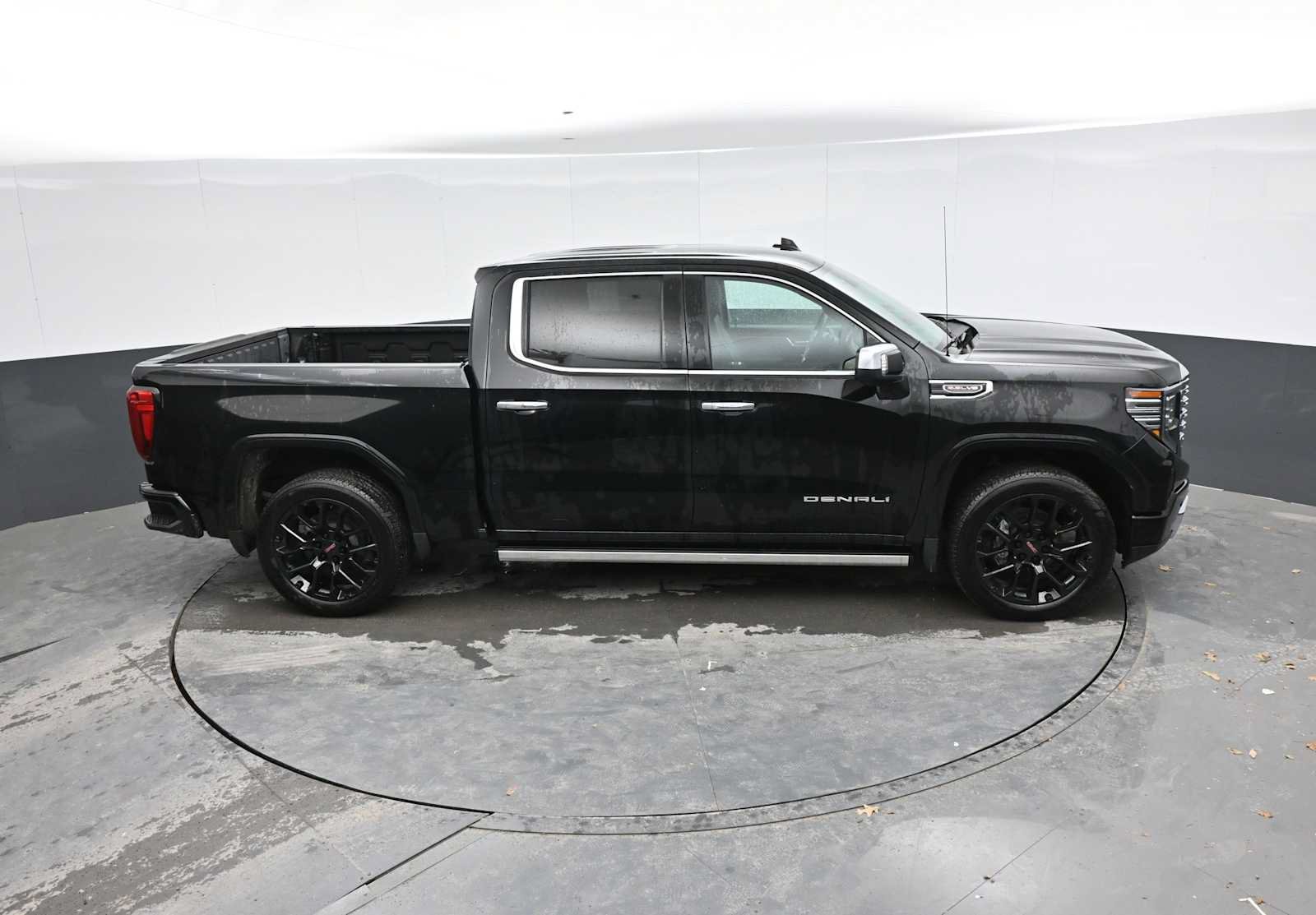 New 2024 GMC Sierra 1500 Denali w/ Technology Package AWD/4WD image 35