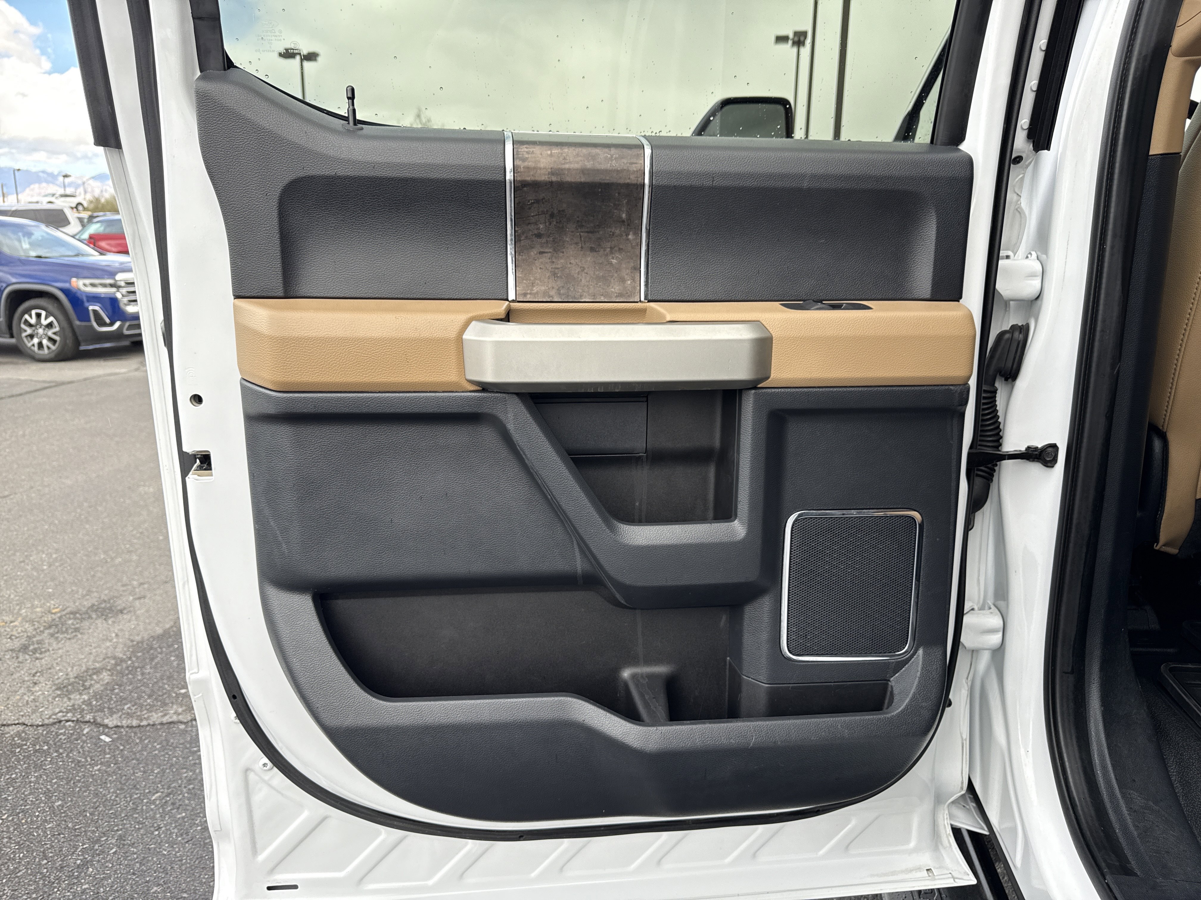 Used 2022 Ford F250 Lariat w/ Lariat Ultimate Package image 34