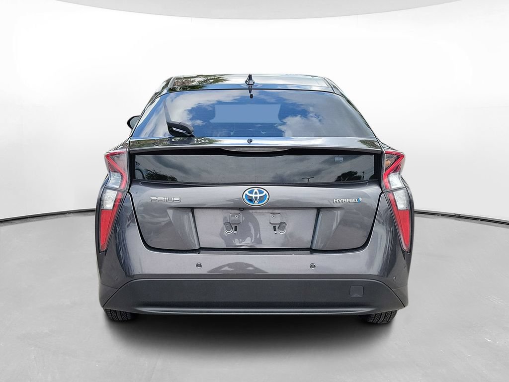 Used 2017 Toyota Prius Four FWD image 5