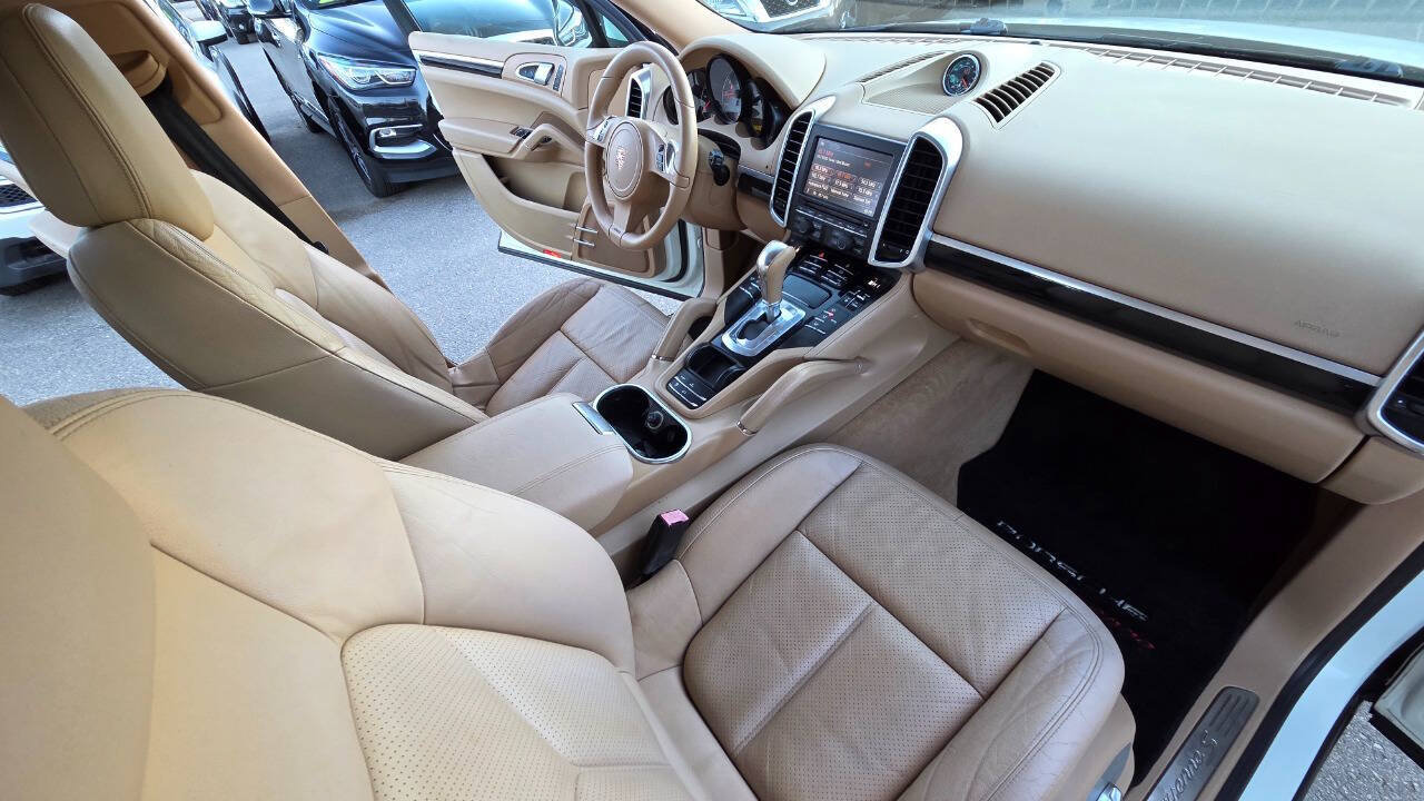 Used 2012 Porsche Cayenne S AWD/4WD image 46