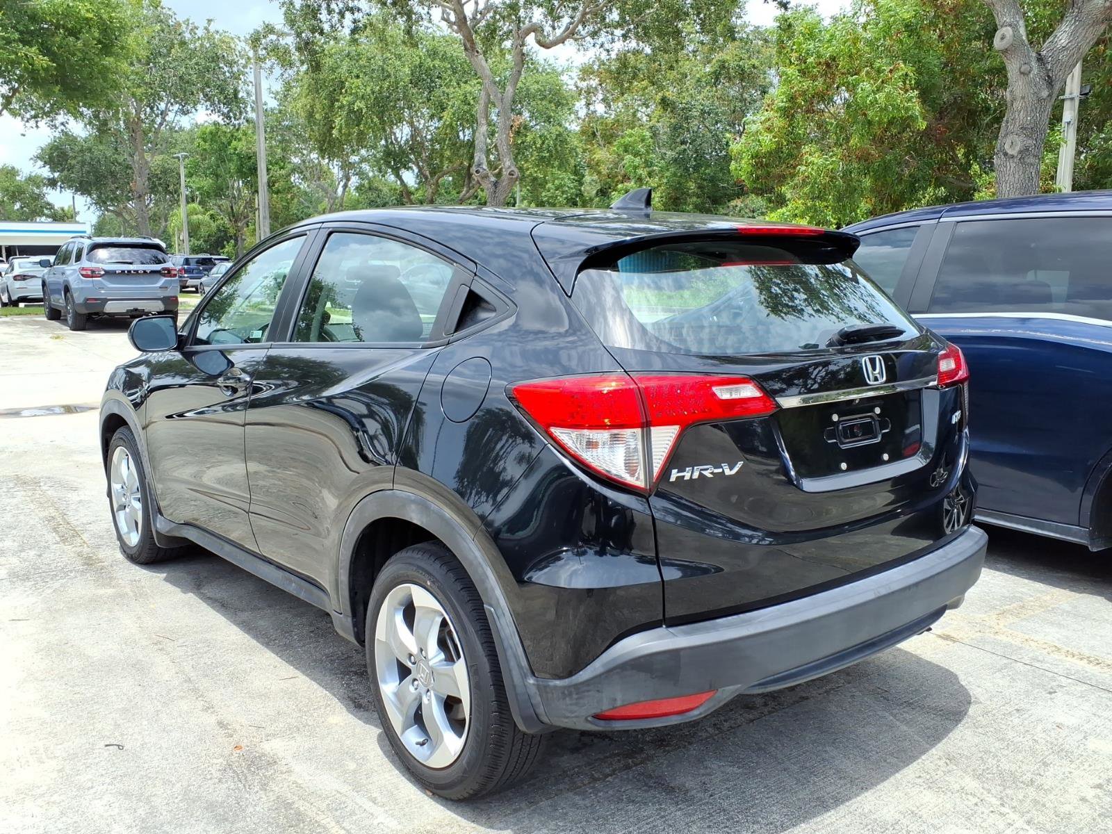 Used 2019 Honda HR-V LX image 4