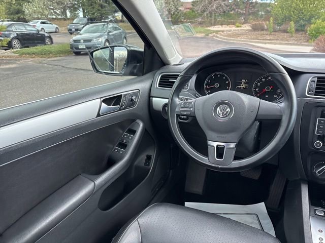 Used 2014 Volkswagen Jetta SE FWD image 19