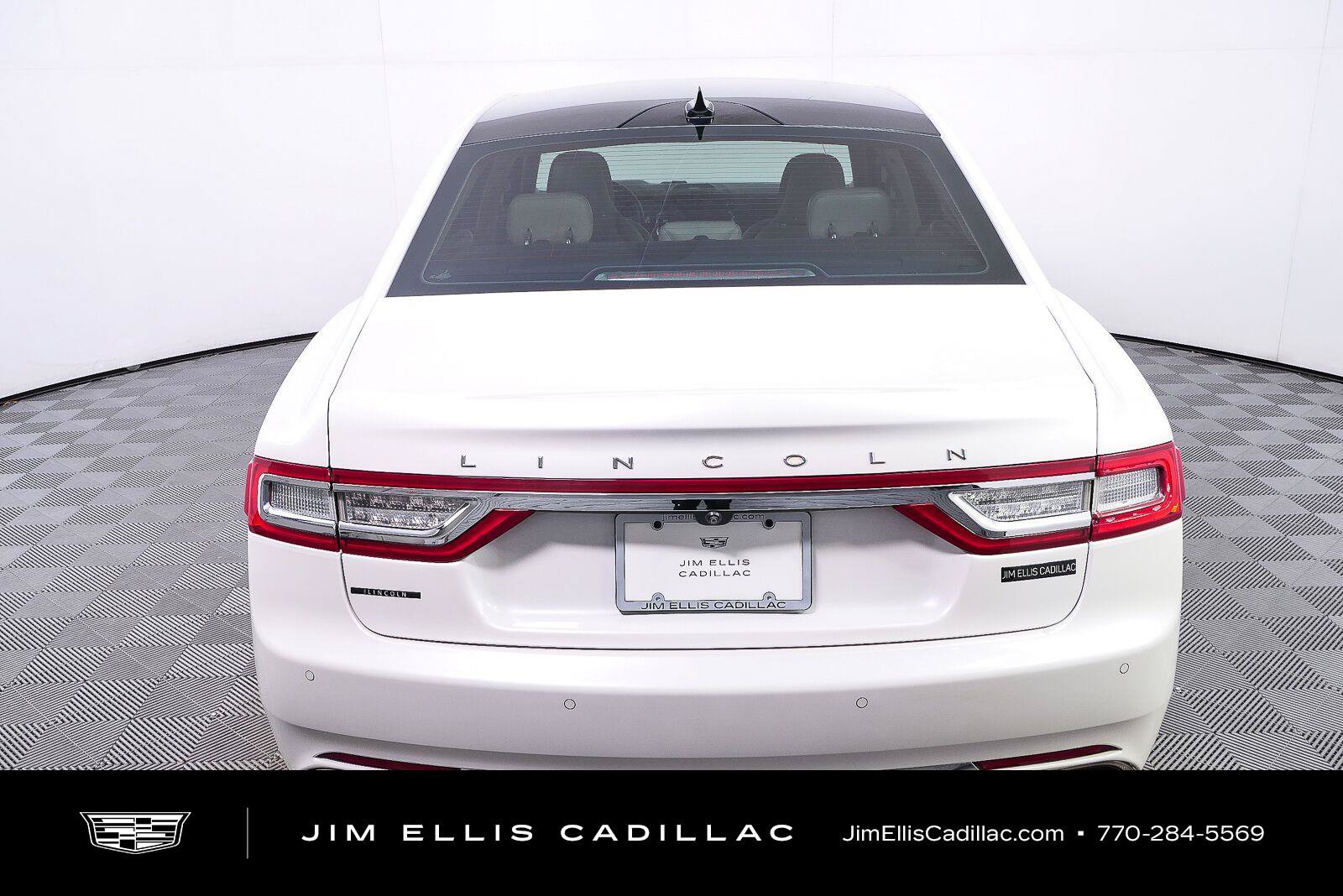 Used 2018 Lincoln Continental Reserve FWD image 30