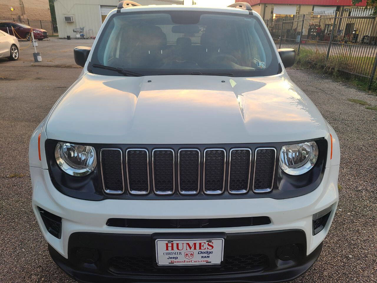 Used 2019 Jeep Renegade Sport w/ Sport Appearance Group AWD/4WD image 9