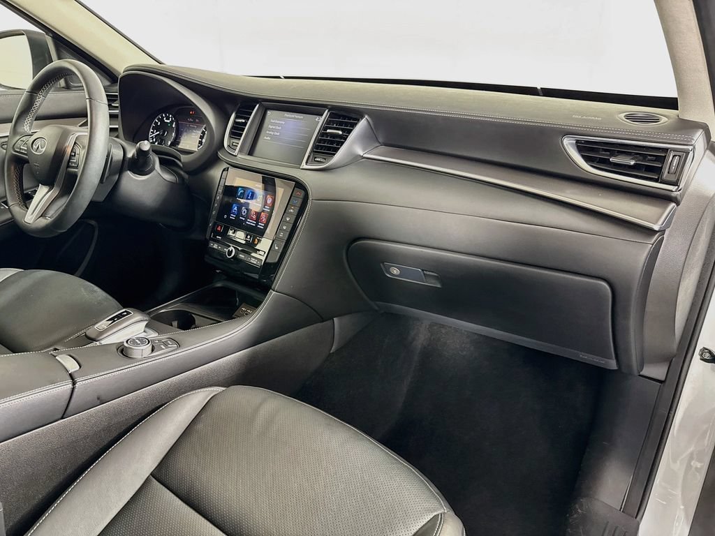 Certified 2023 INFINITI QX50 Luxe FWD image 40